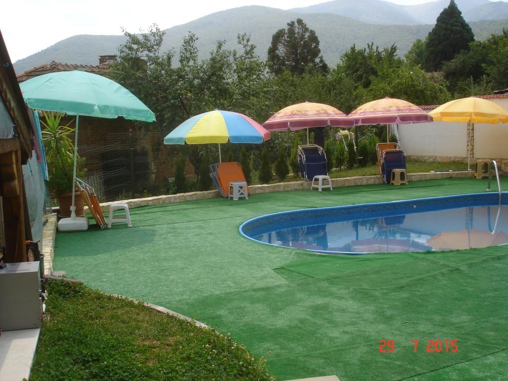 Guest House Camellia Berkovitsa Exterior foto