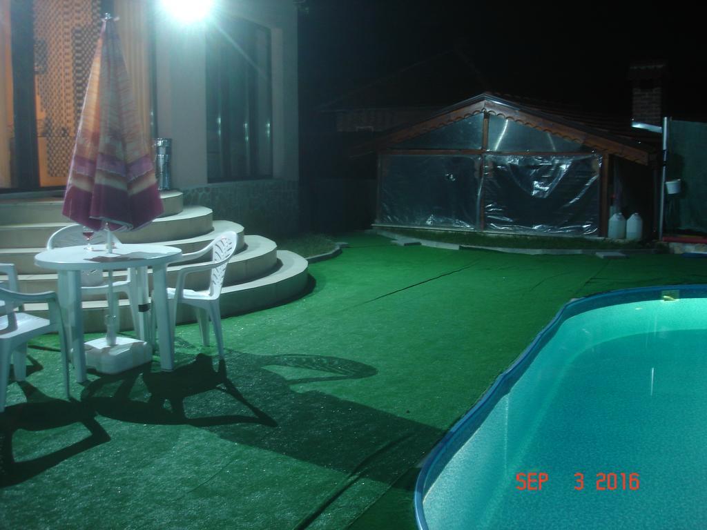 Guest House Camellia Berkovitsa Exterior foto