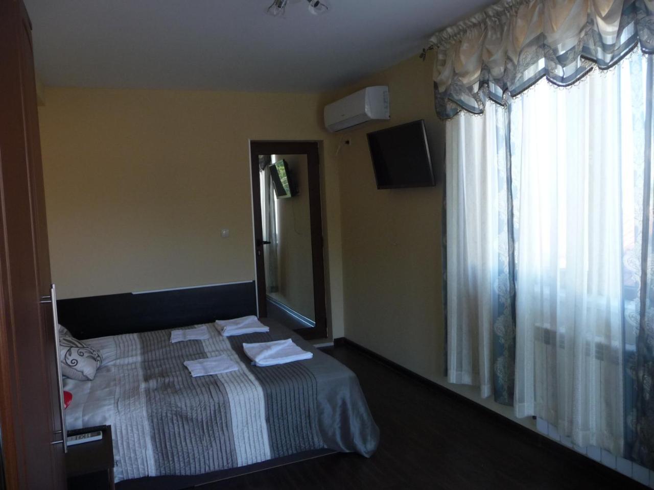 Guest House Camellia Berkovitsa Exterior foto